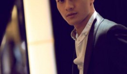 郑凯爆料娱乐圈视频播放,视频播放背后的惊人真相