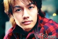 最新爆料男明星吸毒,当红男星涉嫌吸毒，真相究竟如何？