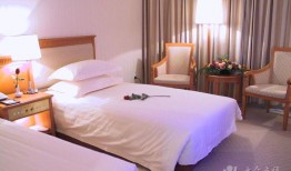 泰山酒店爆料视频最新版,惊人内幕曝光！